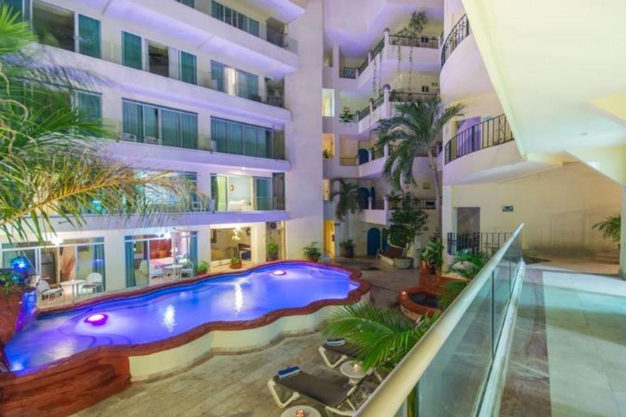 Blue Chairs Beachfront Resort Puerto Vallarta - Adults Only Экстерьер фото