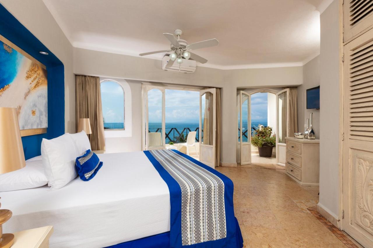 Blue Chairs Beachfront Resort Puerto Vallarta - Adults Only Экстерьер фото