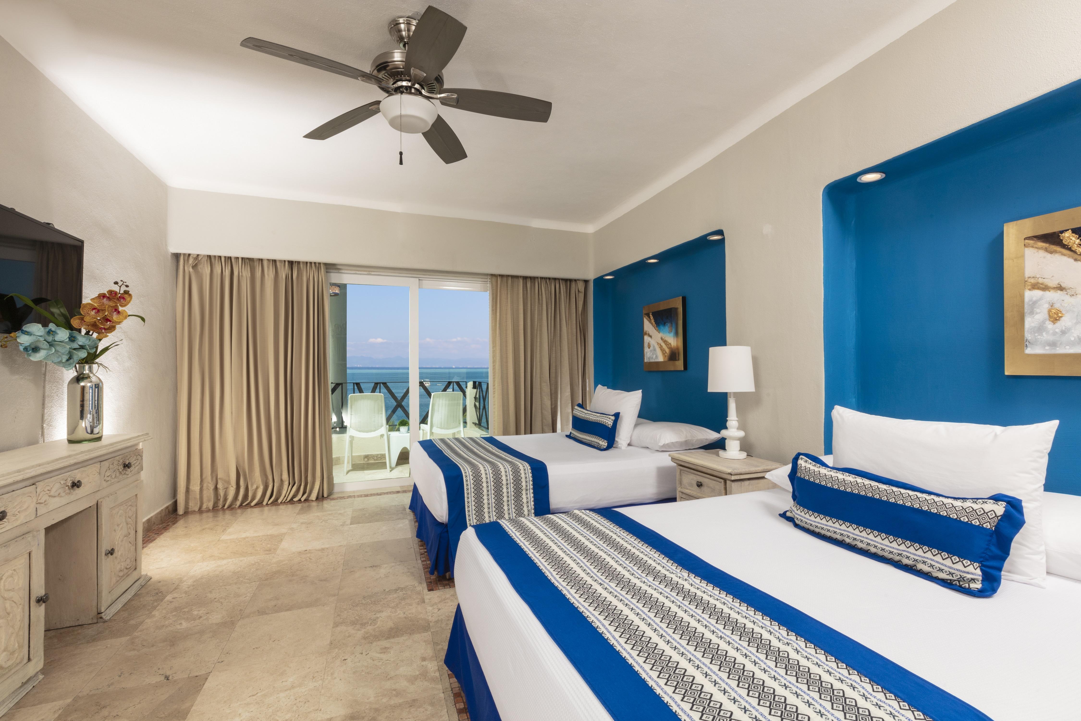 Blue Chairs Beachfront Resort Puerto Vallarta - Adults Only Экстерьер фото