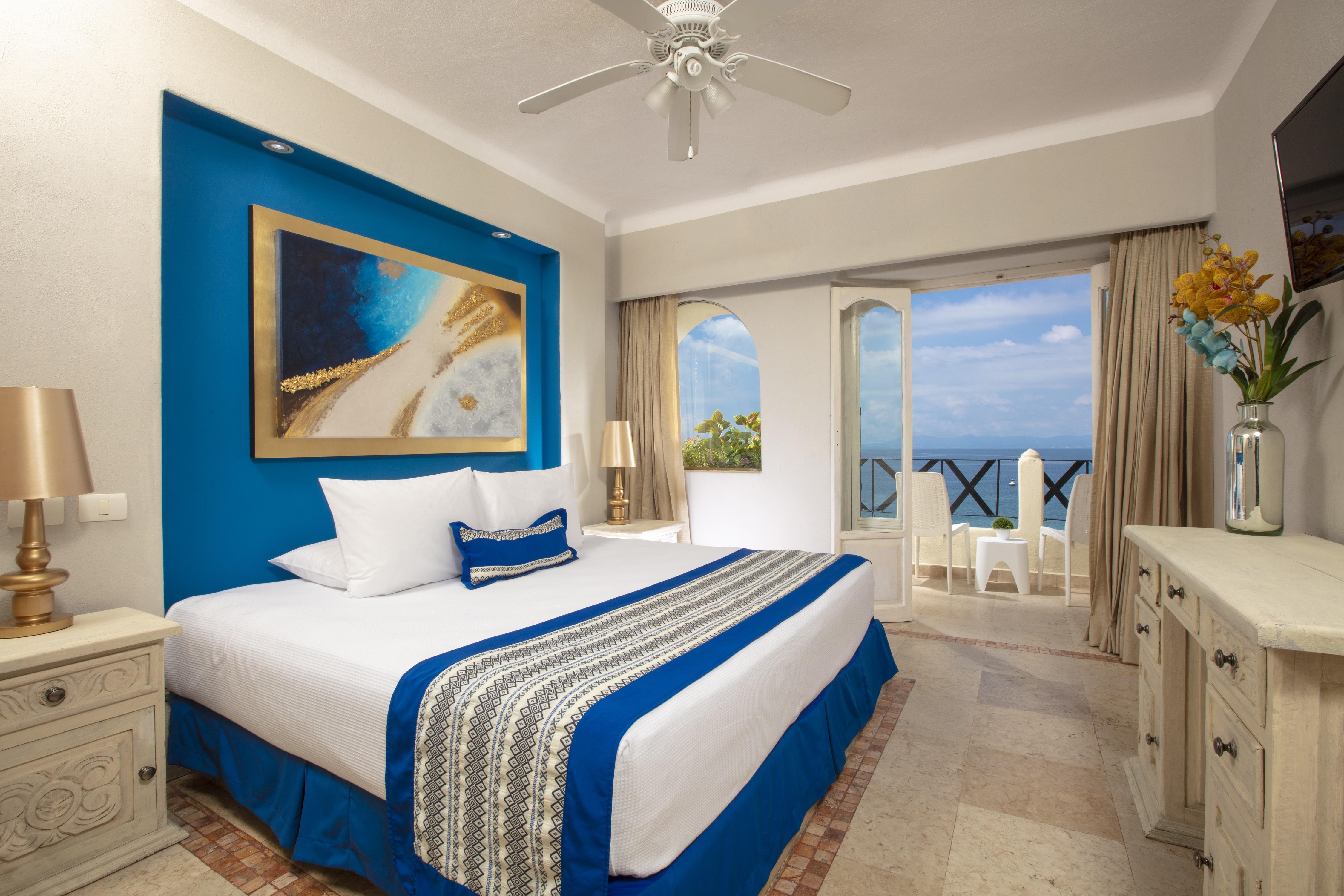 Blue Chairs Beachfront Resort Puerto Vallarta - Adults Only Экстерьер фото