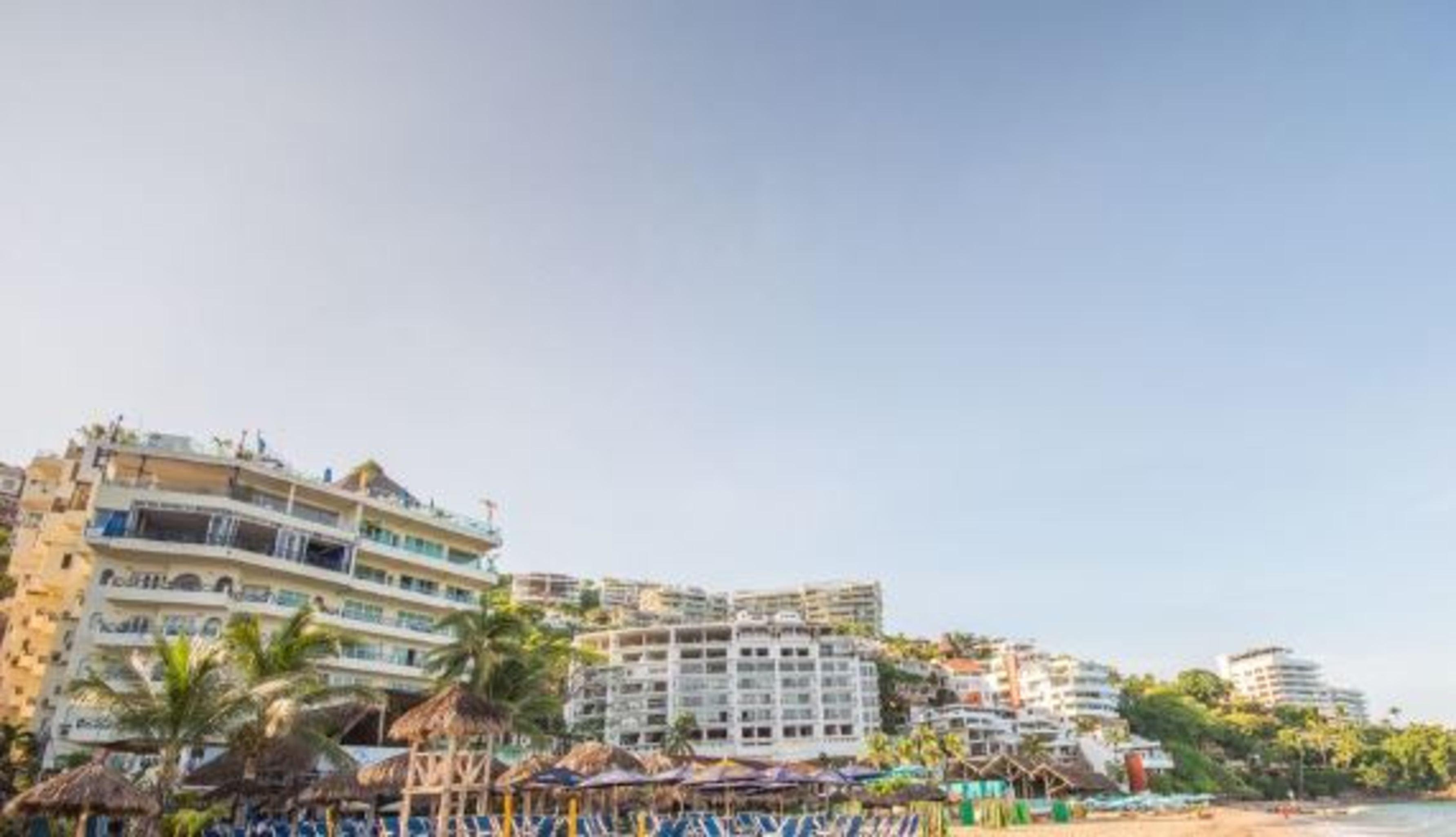 Blue Chairs Beachfront Resort Puerto Vallarta - Adults Only Экстерьер фото