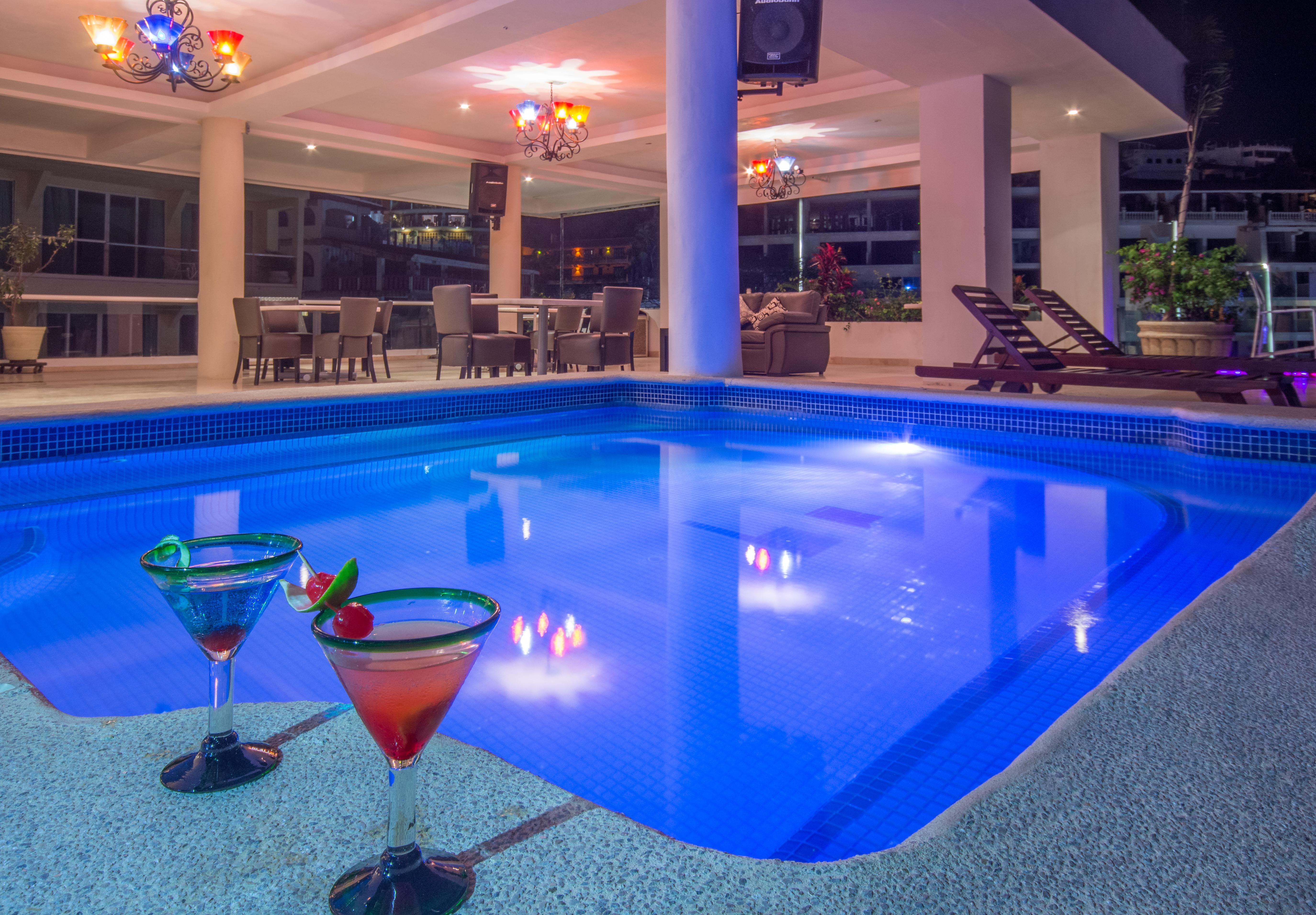 Blue Chairs Beachfront Resort Puerto Vallarta - Adults Only Экстерьер фото