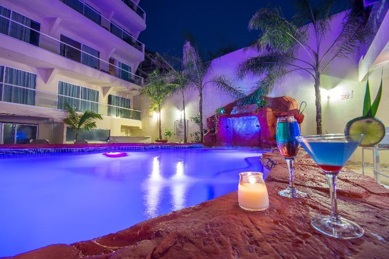 Blue Chairs Beachfront Resort Puerto Vallarta - Adults Only Экстерьер фото